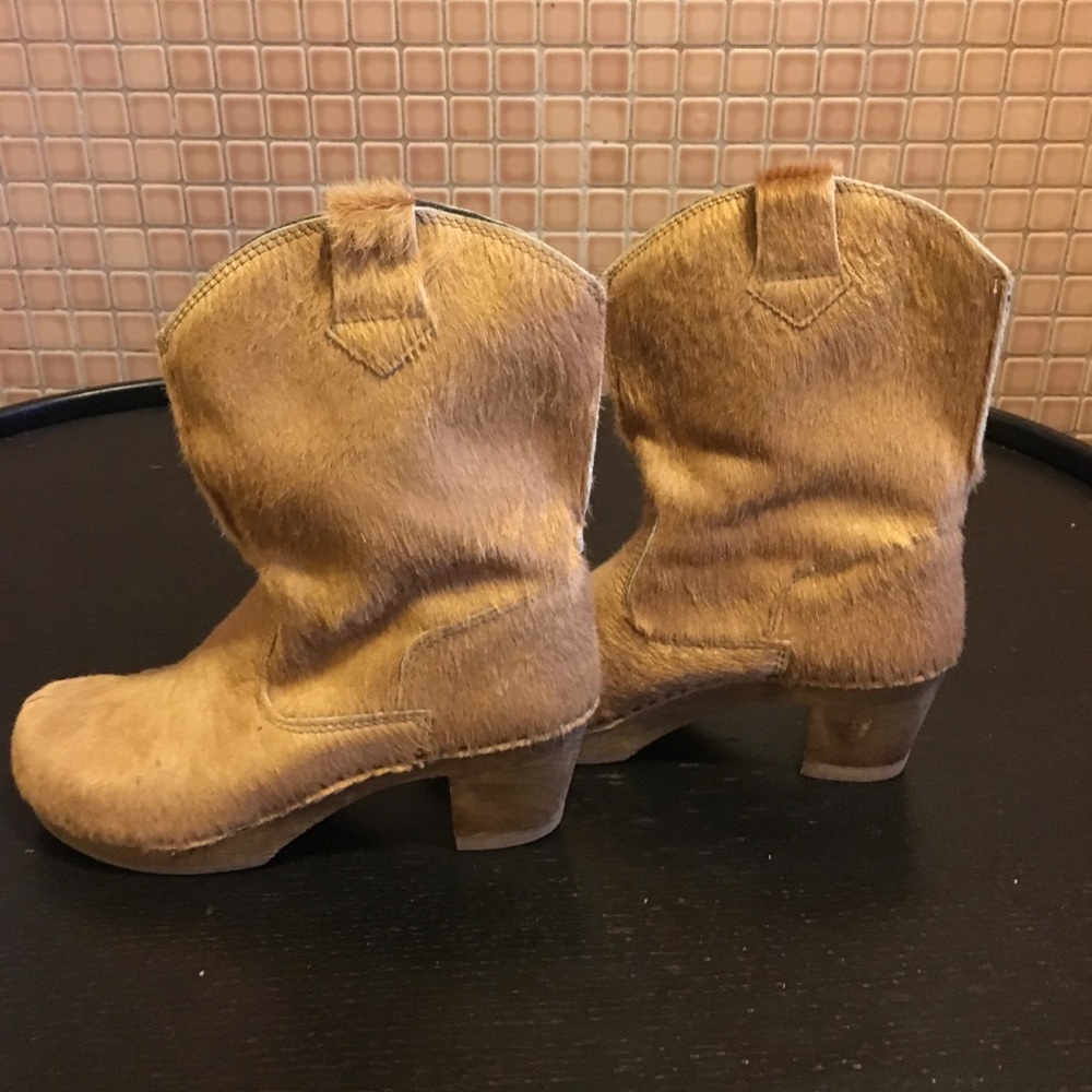 Sanita Clogs - Hairy leather cowboy style clogs